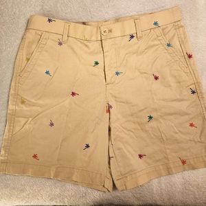 Rafaella palm tree shorts are very cute in great condition size 6